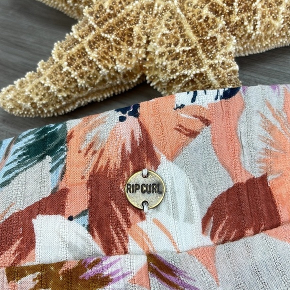 🔆RIP CURL🔆 SUPER BLOOM BEACH SHORTS - Picture 14 of 14